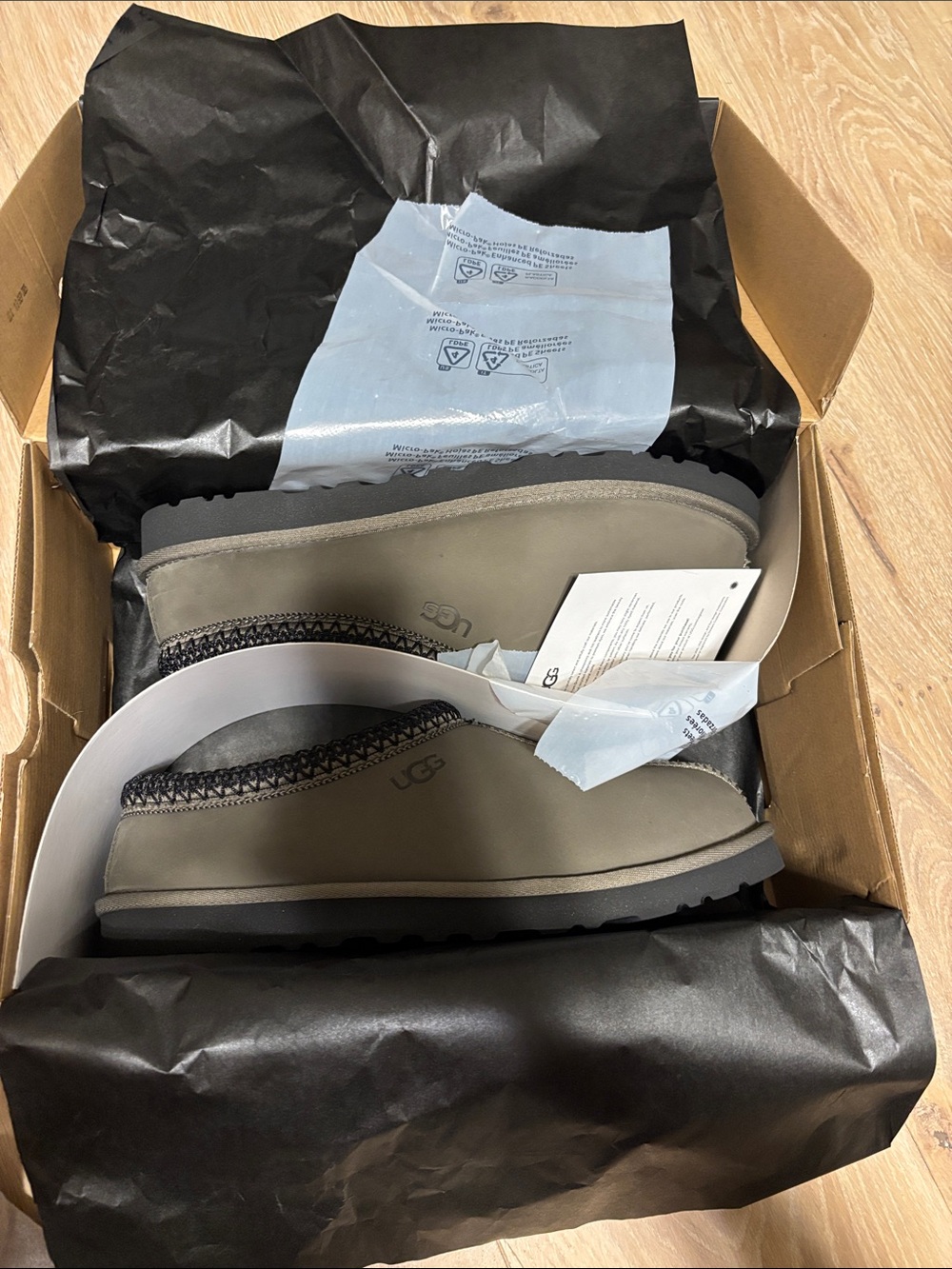 Brand New In Box UGG Tasman II Nubuck